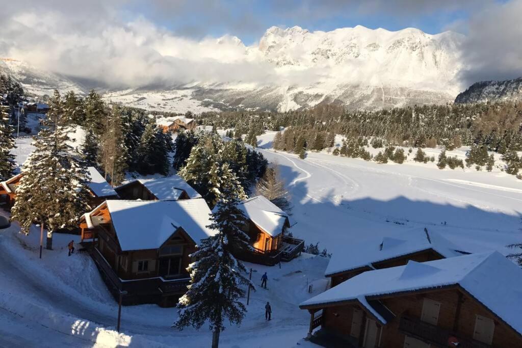 Magnifique Appartement A La Joue Du Loup เลอเดโวลุย ภายนอก รูปภาพ